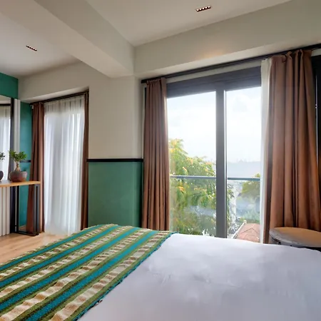 Fragments Hotel 4*