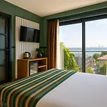 Fragments Hotel