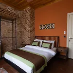 Hotel Fragments