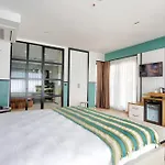 Hotel Fragments 4*