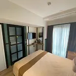 Fragments Hotel 4*