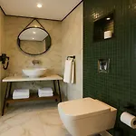 Fragments Hotel