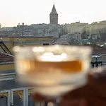 Fragments Hotel