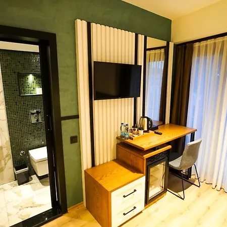 Fragments Hotel