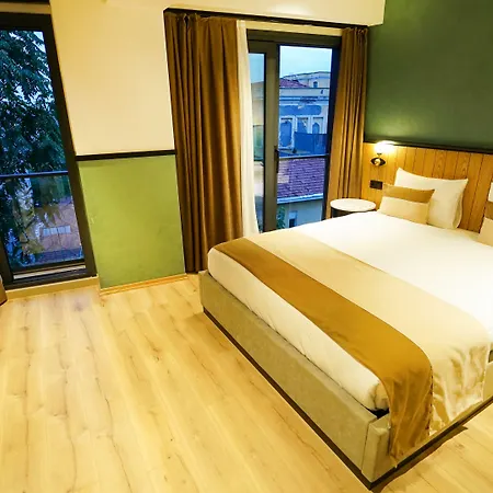 Hotell Fragments 4*