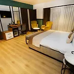 Fragments Hotel 4*